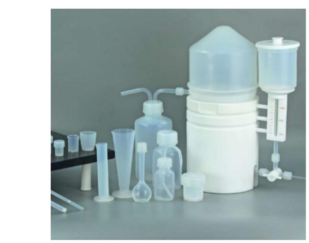 LabStory PFA and PTFE fluoropolymer labware range — bottles, beakers, flasks and digestion vessels